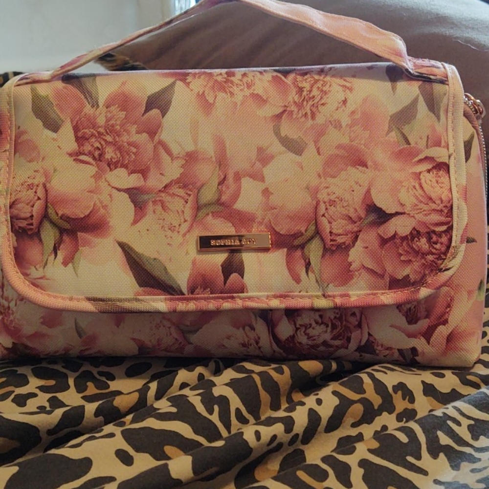 Makeup bag